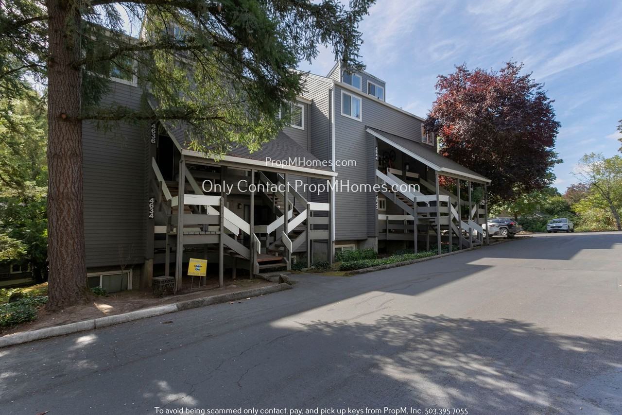 4640 Lower Dr - Photo 2 of 29