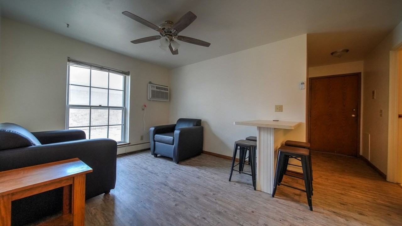 228 - Photo 2 of 50
