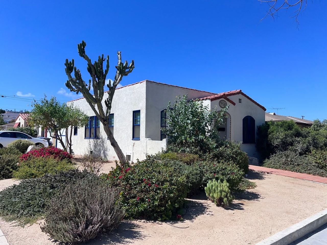 1341 S Alma St - Photo 2 of 16