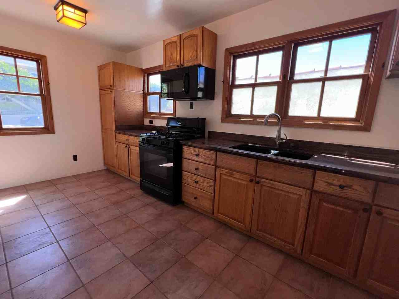 1341 S Alma St - Photo 7 of 16