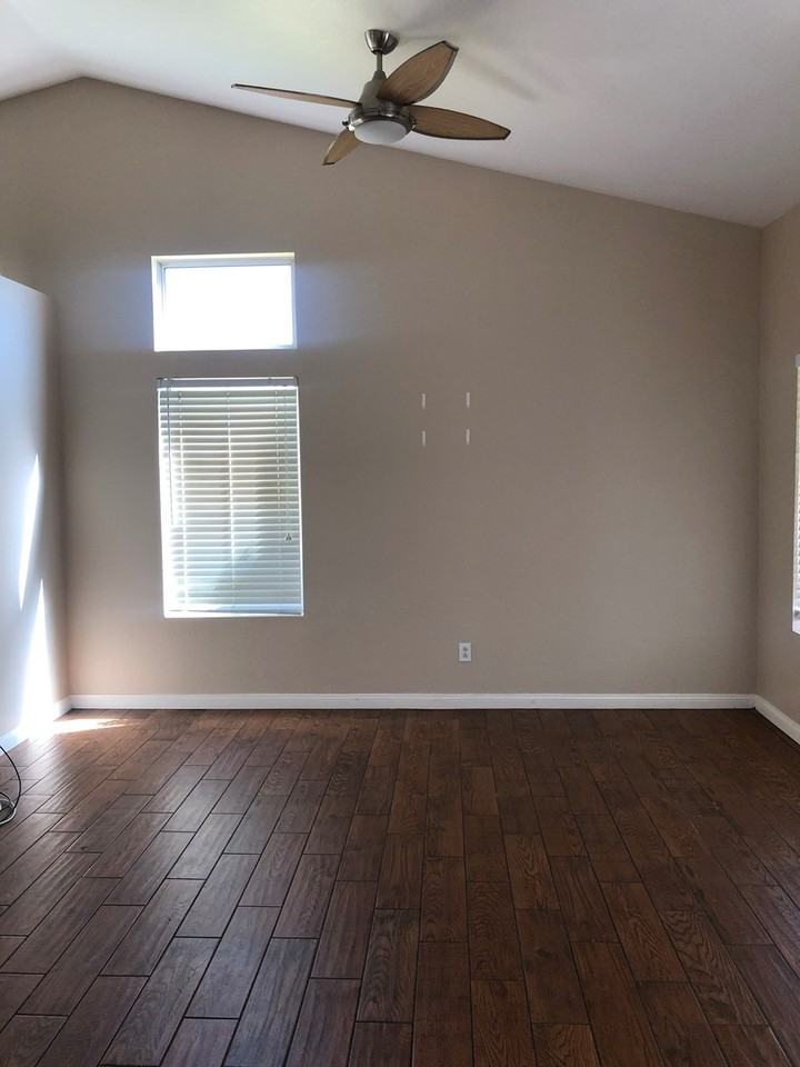 13083 Troy Ct - Photo 3 of 16