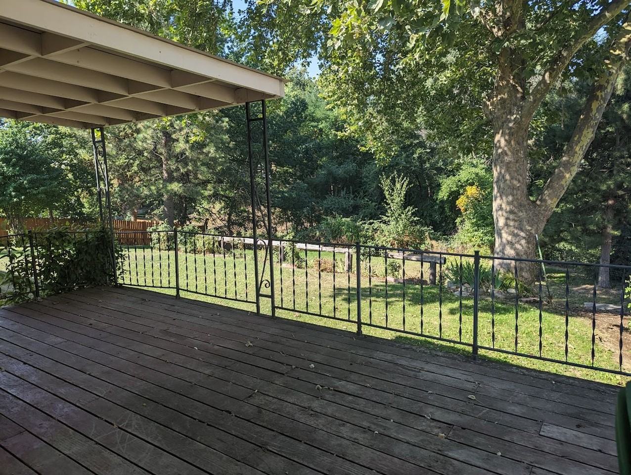 3134 8th St - Photo 7 of 24