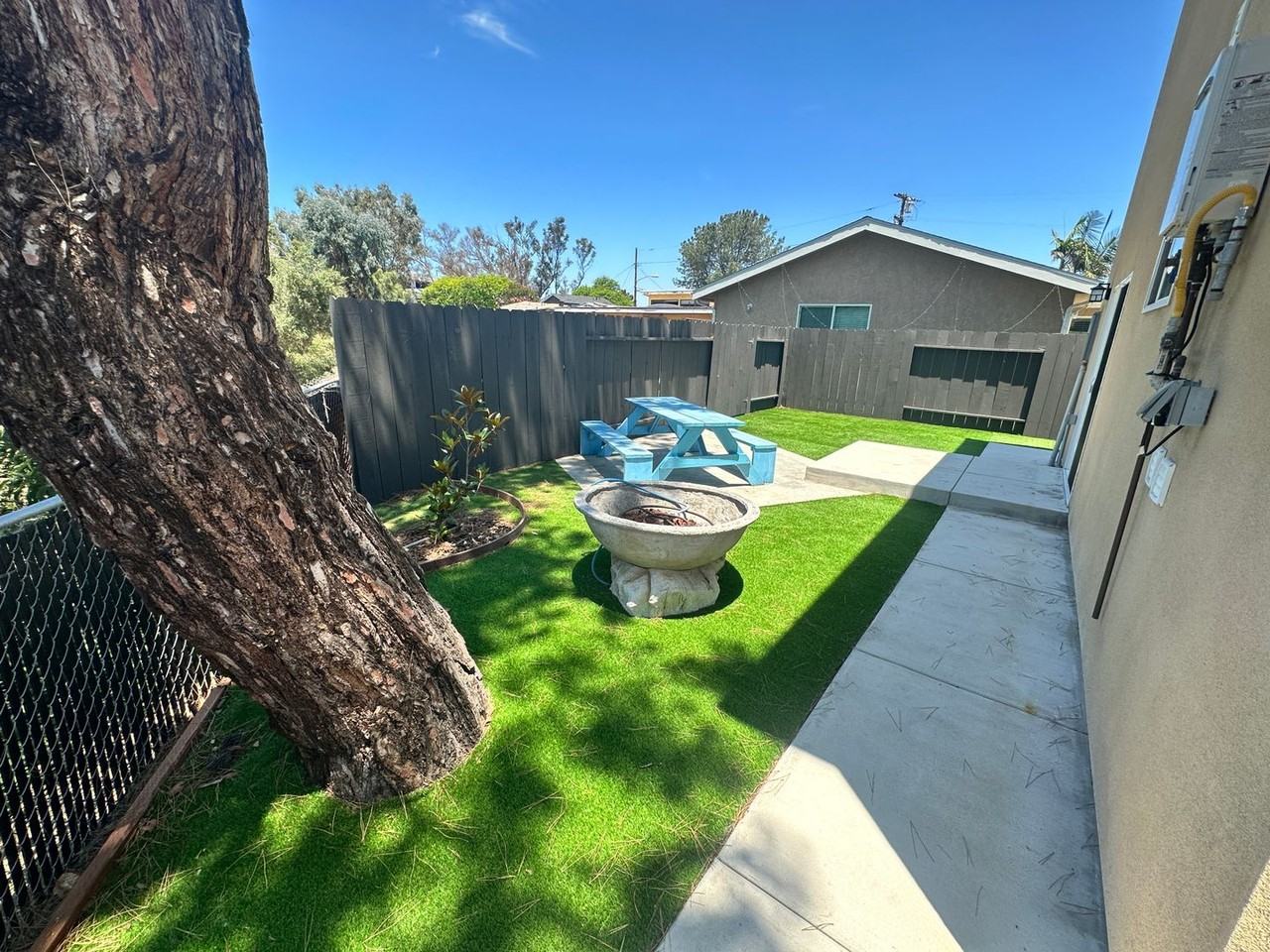 6251 Adobe Dr - Photo 4 of 25