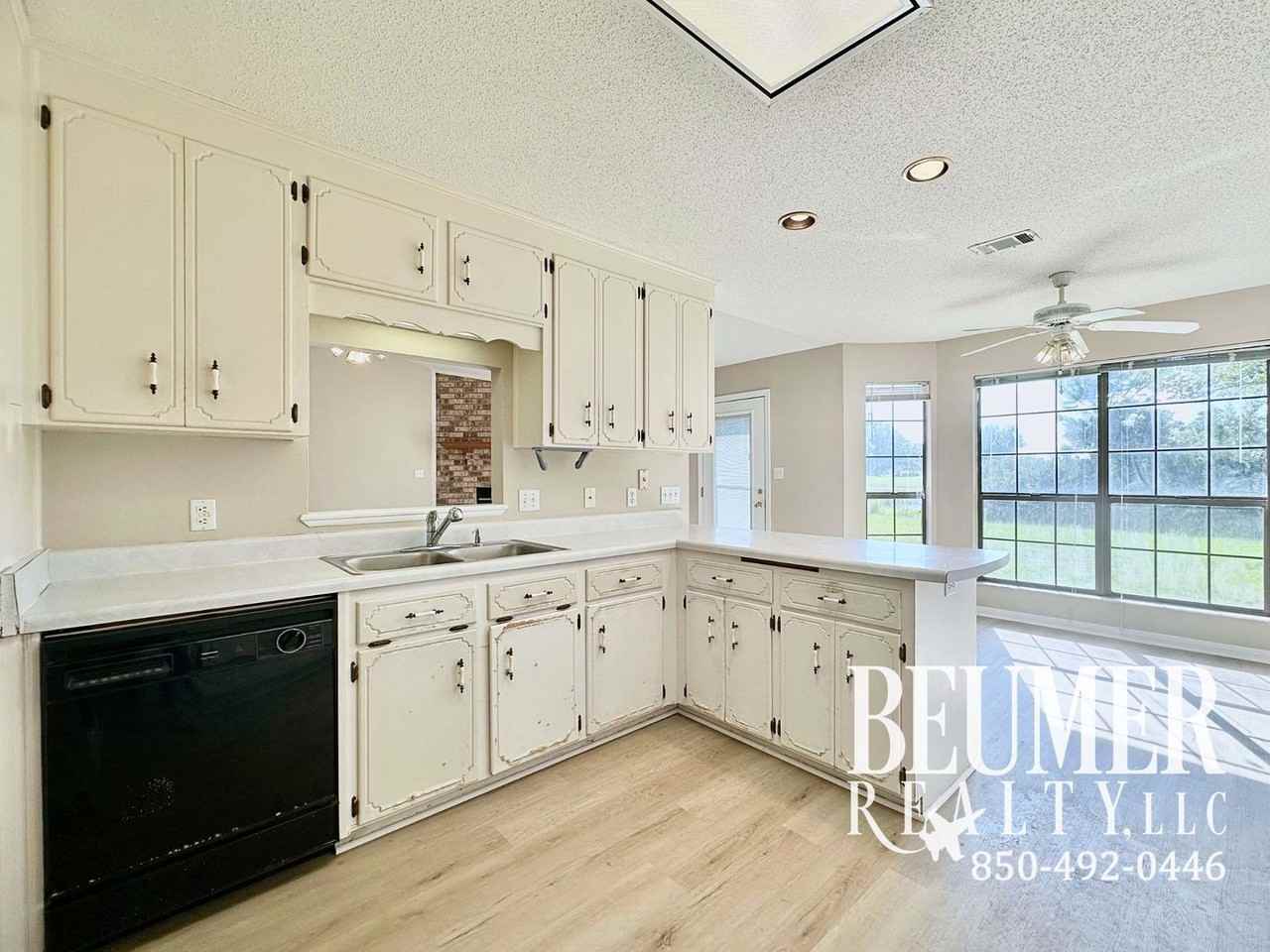 5027 Shoshone Dr - Photo 5 of 25
