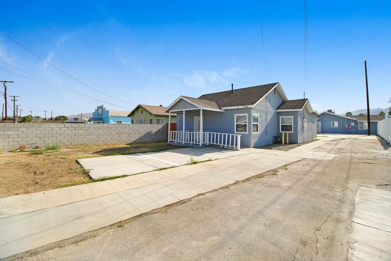 4846 Doane Ave - Photo 3 of 31