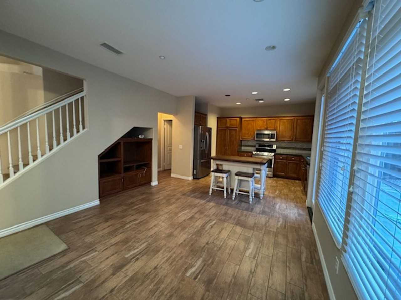 4764 Nielsen St - Photo 6 of 18