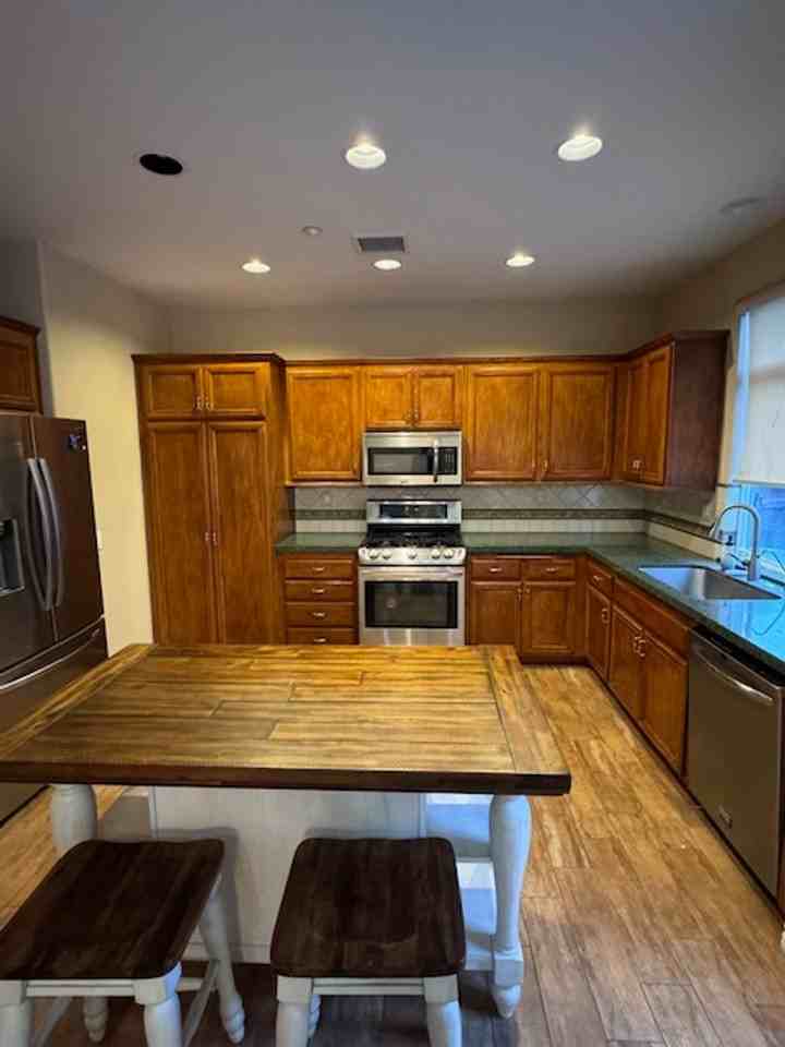 4764 Nielsen St - Photo 7 of 18