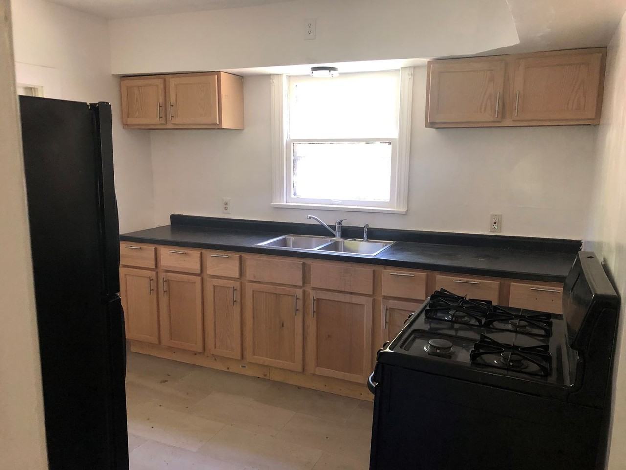 712 Garfield St - Photo 6 of 14