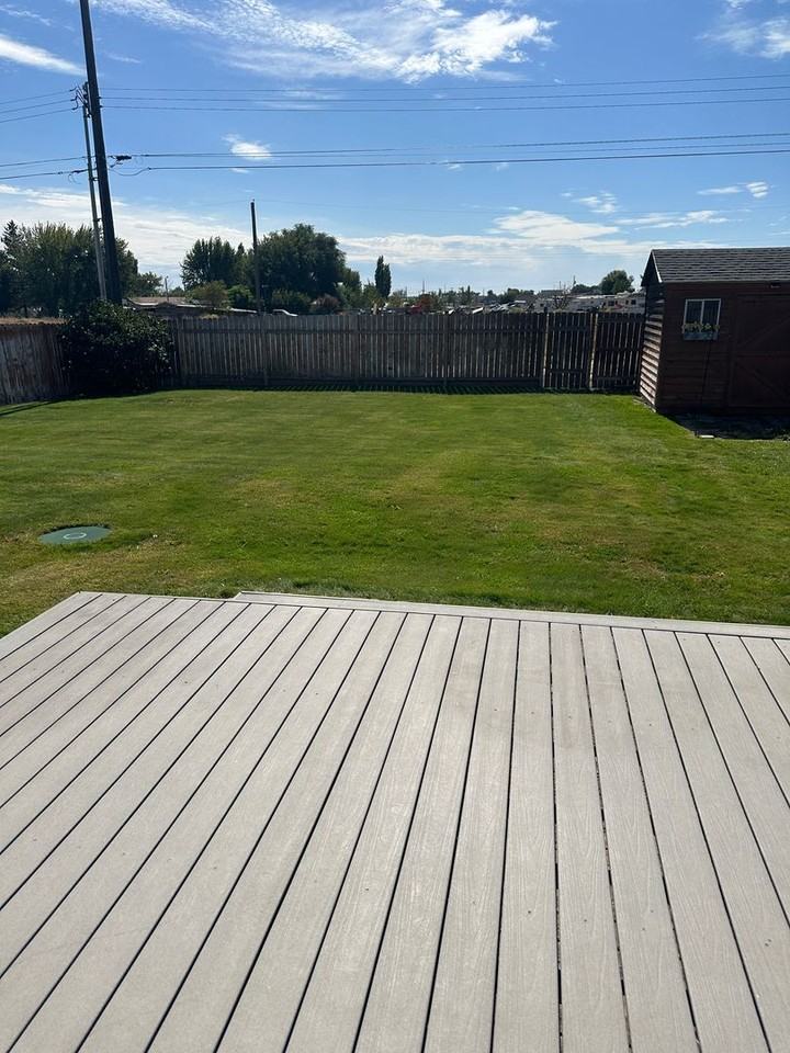 9177 Space St Ne - Photo 3 of 14
