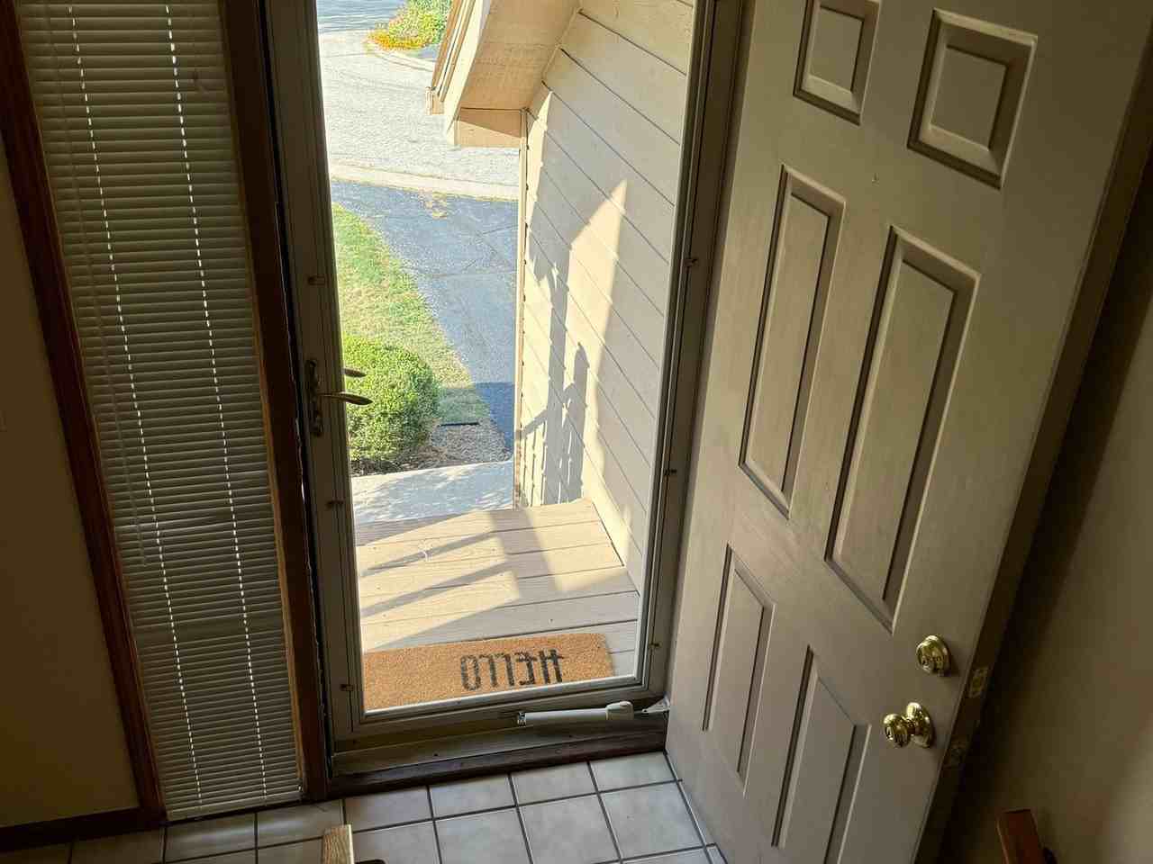 6128 Garrett Ln - Photo 2 of 20