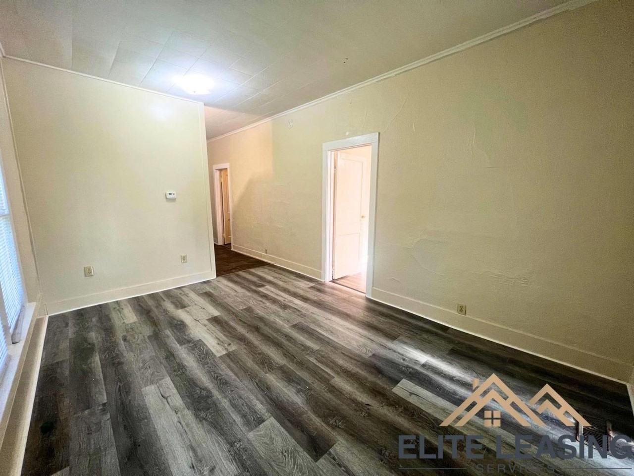 934 Ne Oakland Ave - Photo 2 of 9