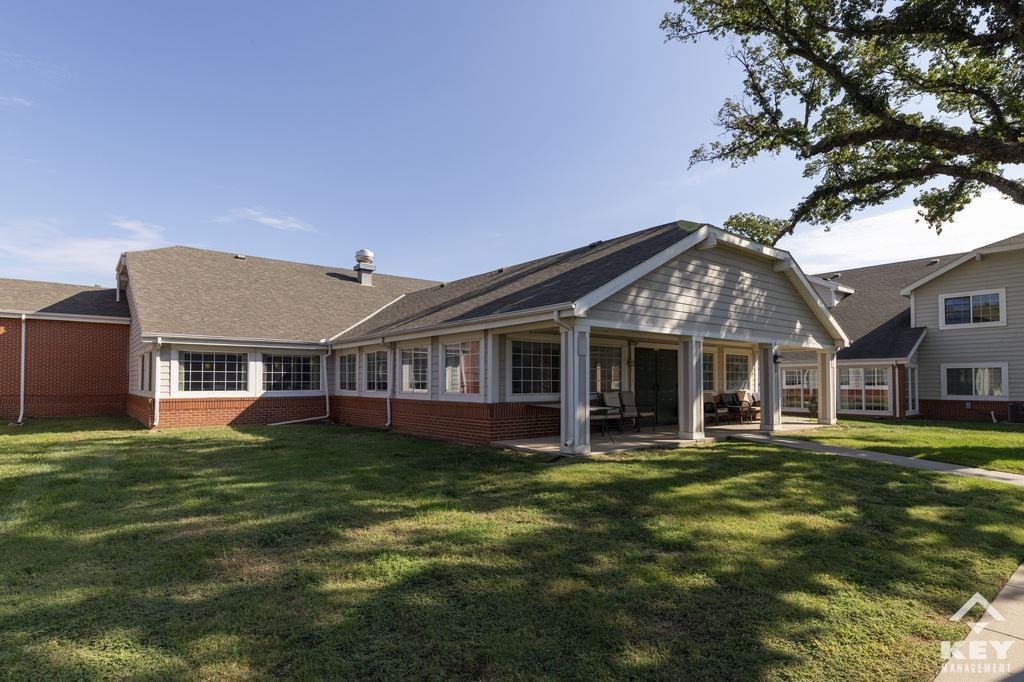 Huston Center - Senior, Age 55+ - Photo 5 of 16