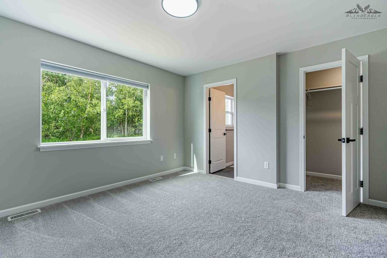 5943-5945 E. Porcupine Avenue - Photo 6 of 26