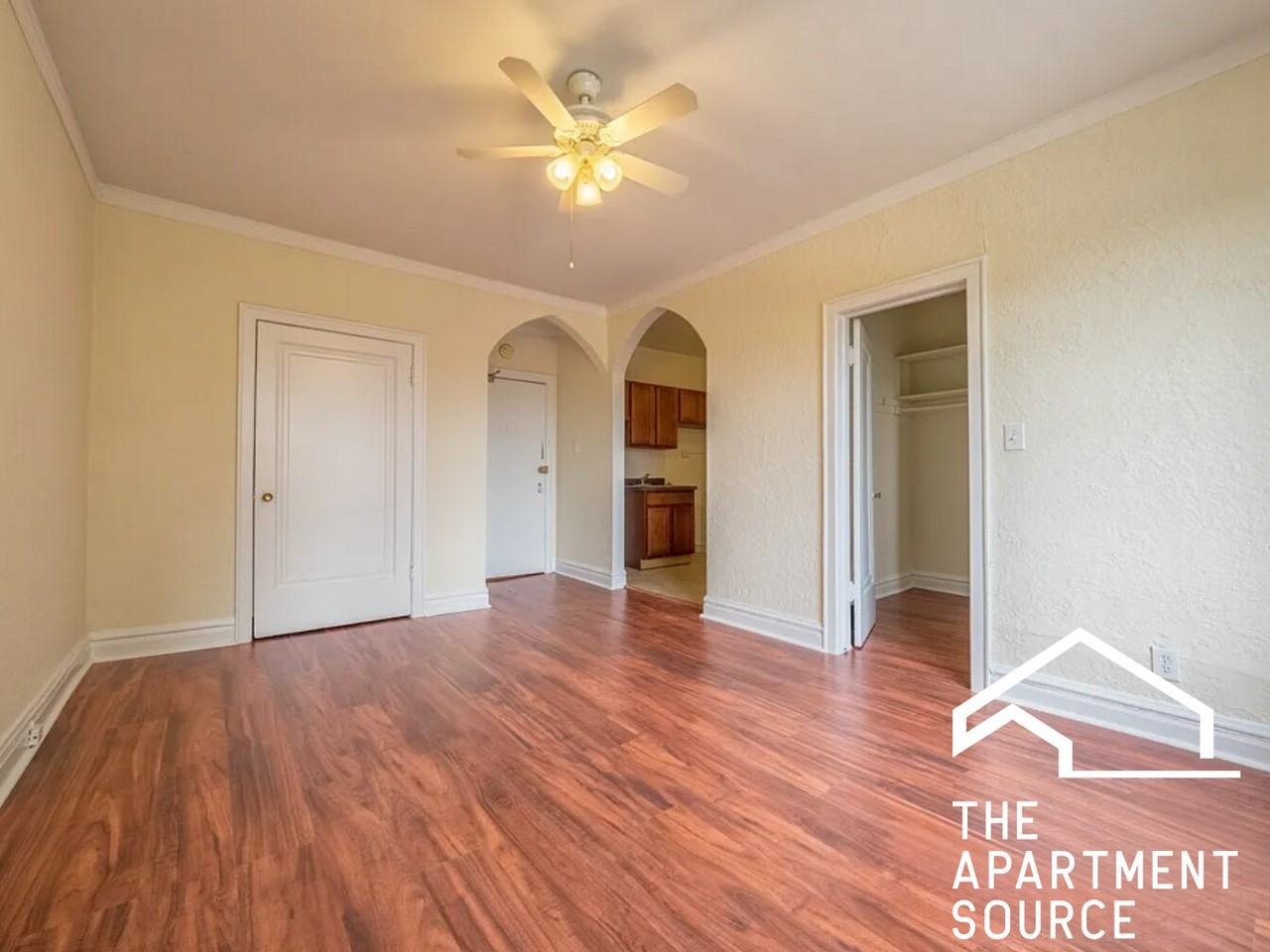 4829 N Damen Ave #102 - Photo 4 of 7