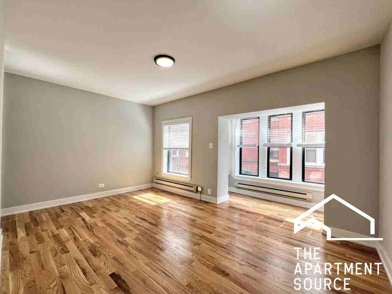 4413 N Wolcott Ave #B3 - Photo 2 of 7