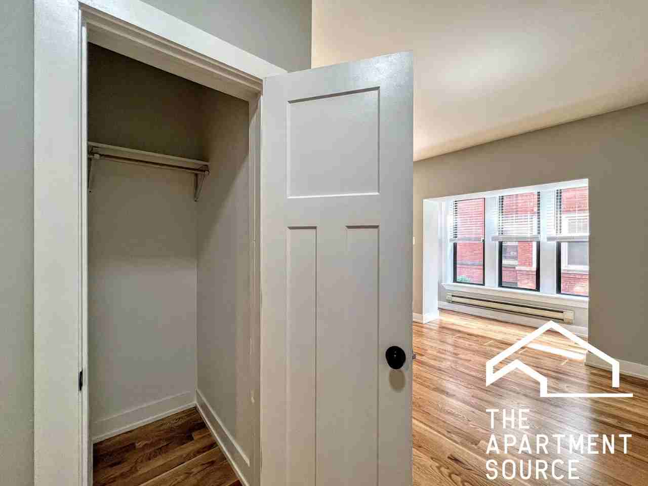 4413 N Wolcott Ave #B3 - Photo 5 of 7