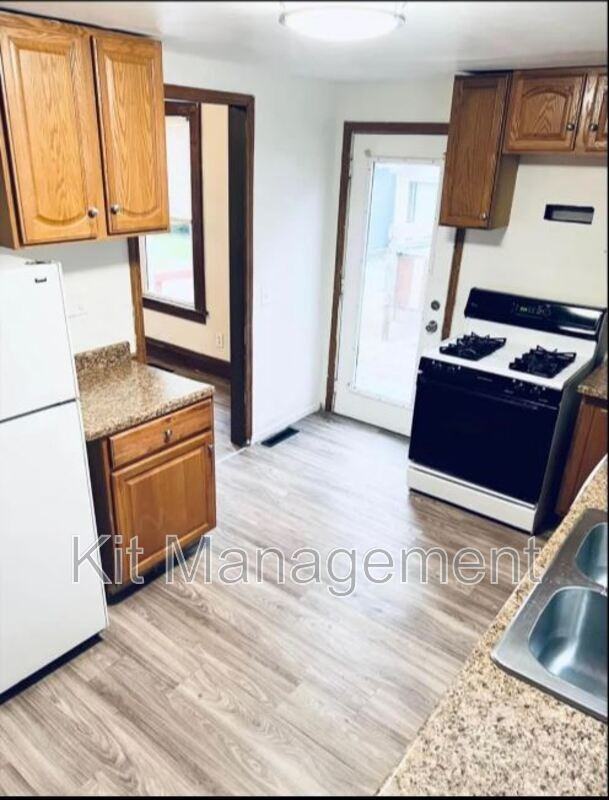 619 Durango Dr - Photo 4 of 19