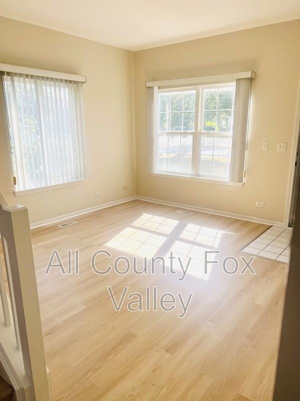 2842 Cedar Glade Dr - Photo 3 of 27