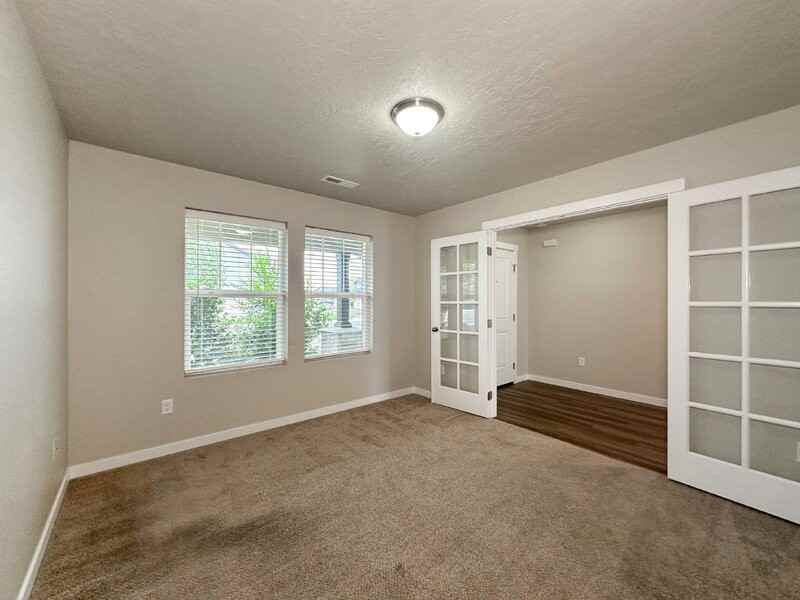 7628 E Lafayette St - Photo 5 of 41