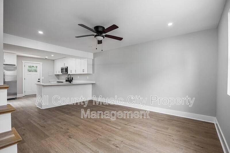 1907 S Lyle Ln #A - Photo 6 of 13