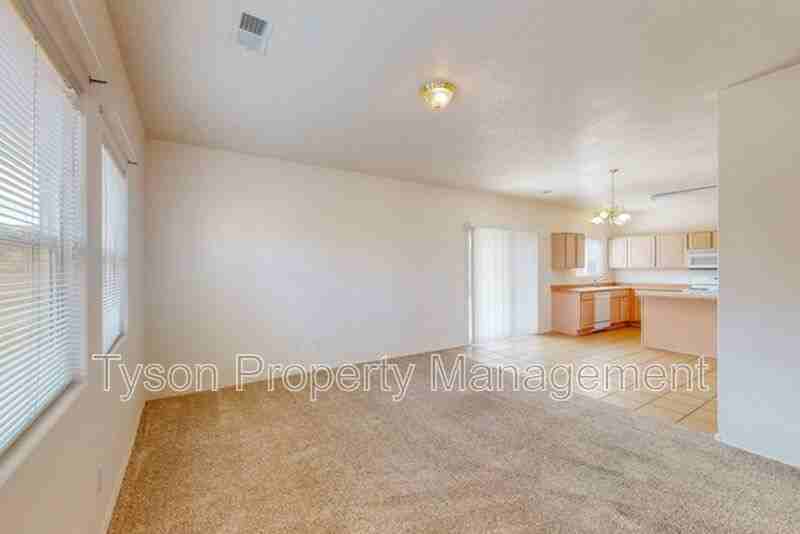 1553 San Pedro Rd Ne - Photo 7 of 26