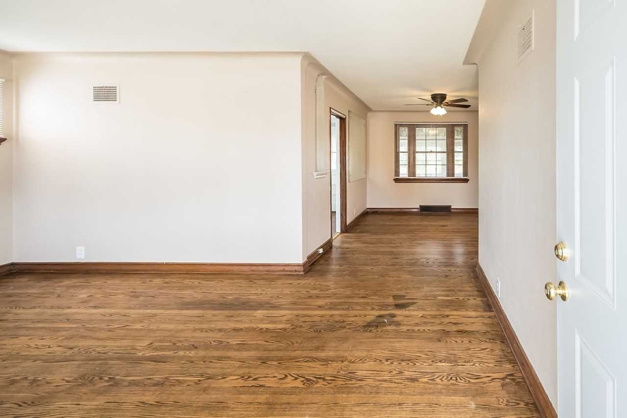 10013 Diamond Dr - Photo 2 of 36