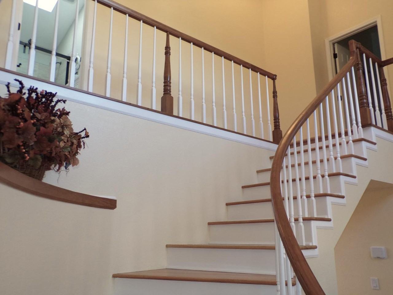 2465 Jenner Ct - Photo 3 of 48