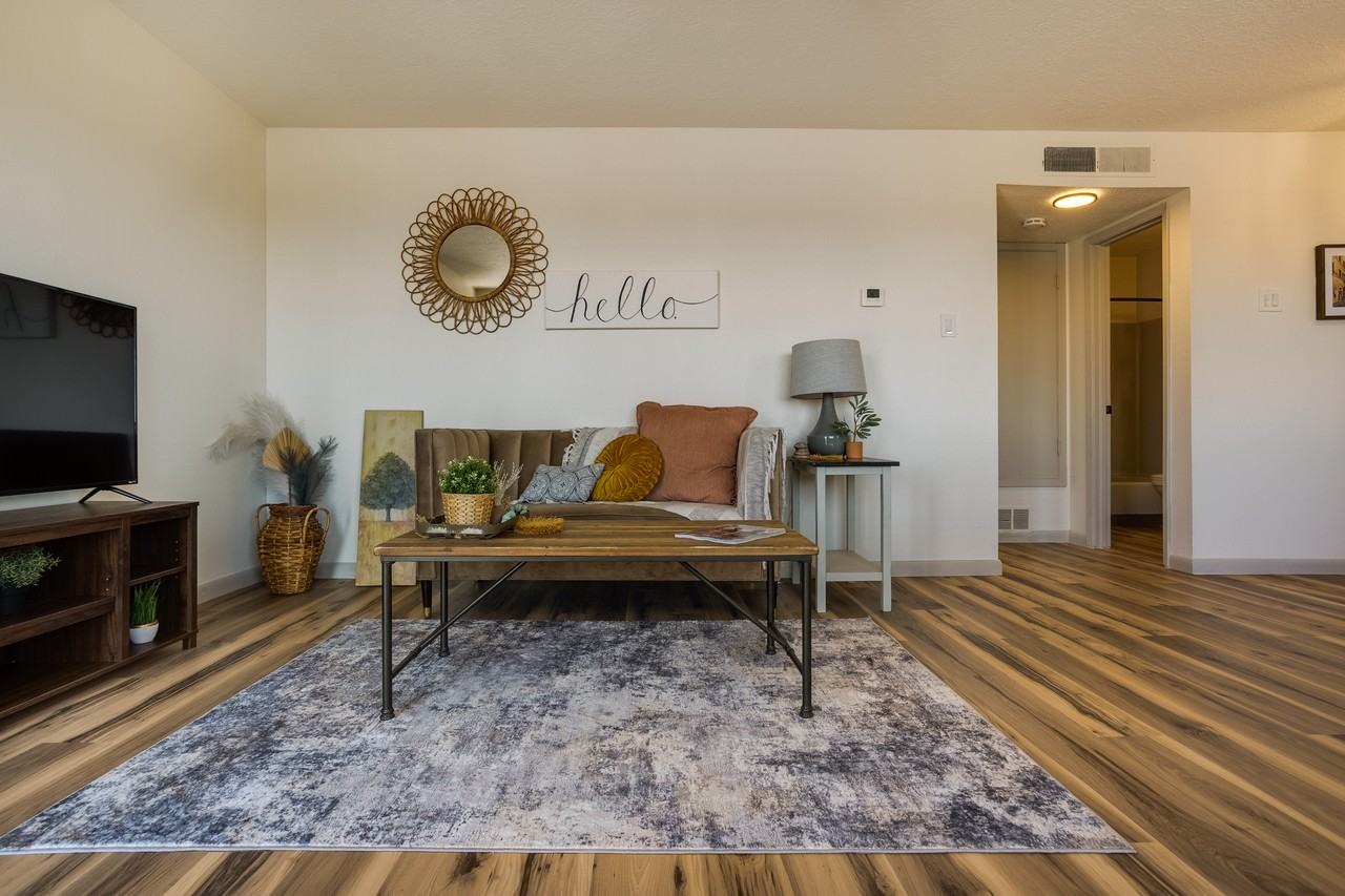 12001 Menaul Blvd Ne - Photo 2 of 21