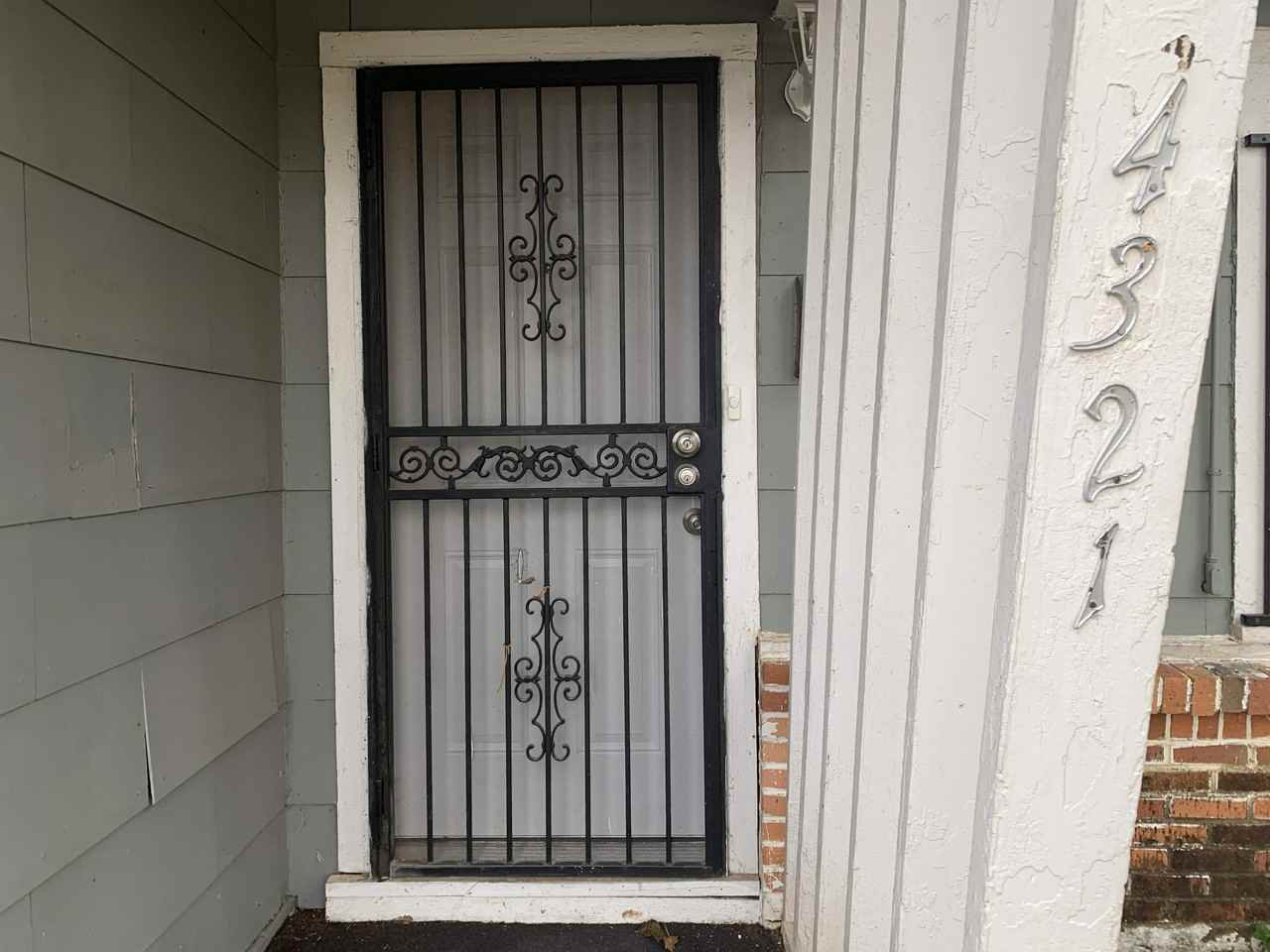 4321 Tahoe Dr - Photo 3 of 17