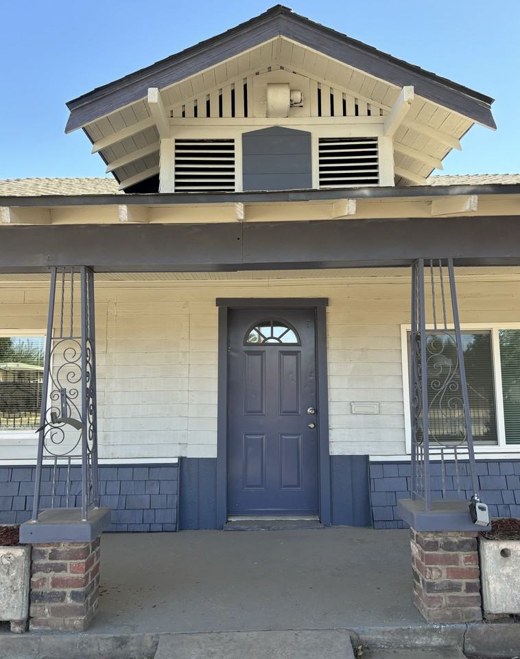 1036 N Pleasant Ave #NA - Photo 3 of 35