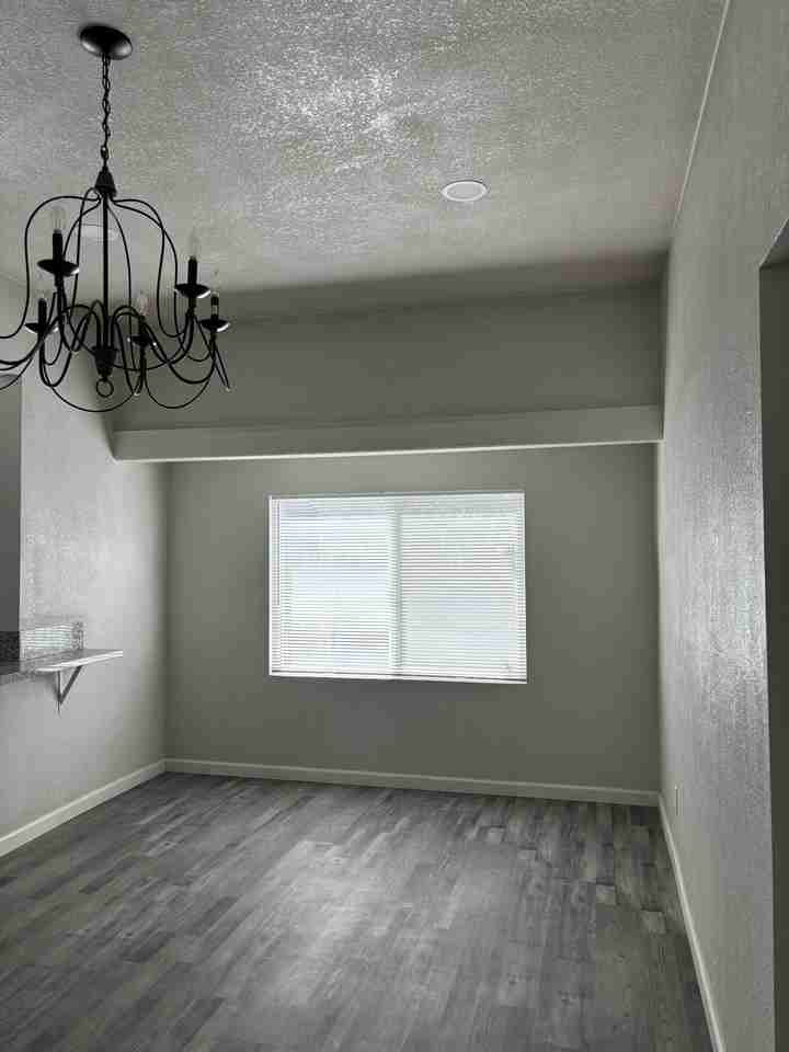 1036 N Pleasant Ave #NA - Photo 7 of 35