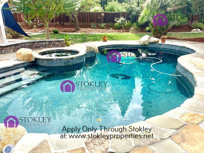 1013 Pleasant Oaks Dr - Photo 3 of 50