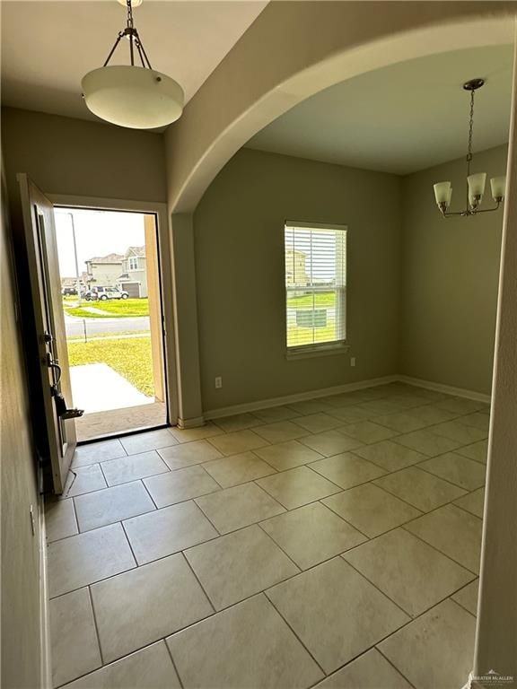 2032 Grove Ln - Photo 3 of 10