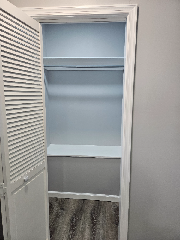 326 Roselyn St #1stFL - Photo 2 of 12