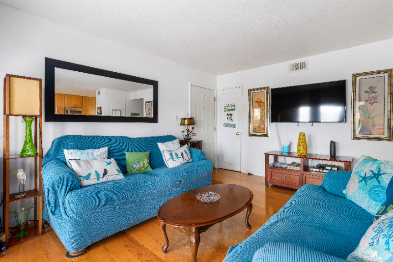 204 Pompano Dr Se #A - Photo 6 of 19