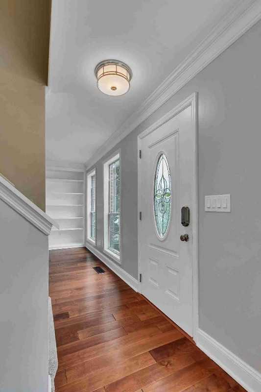 1520 Birchwood Cir - Photo 2 of 24