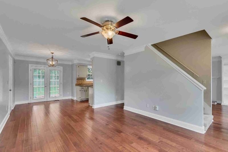 1520 Birchwood Cir - Photo 3 of 24