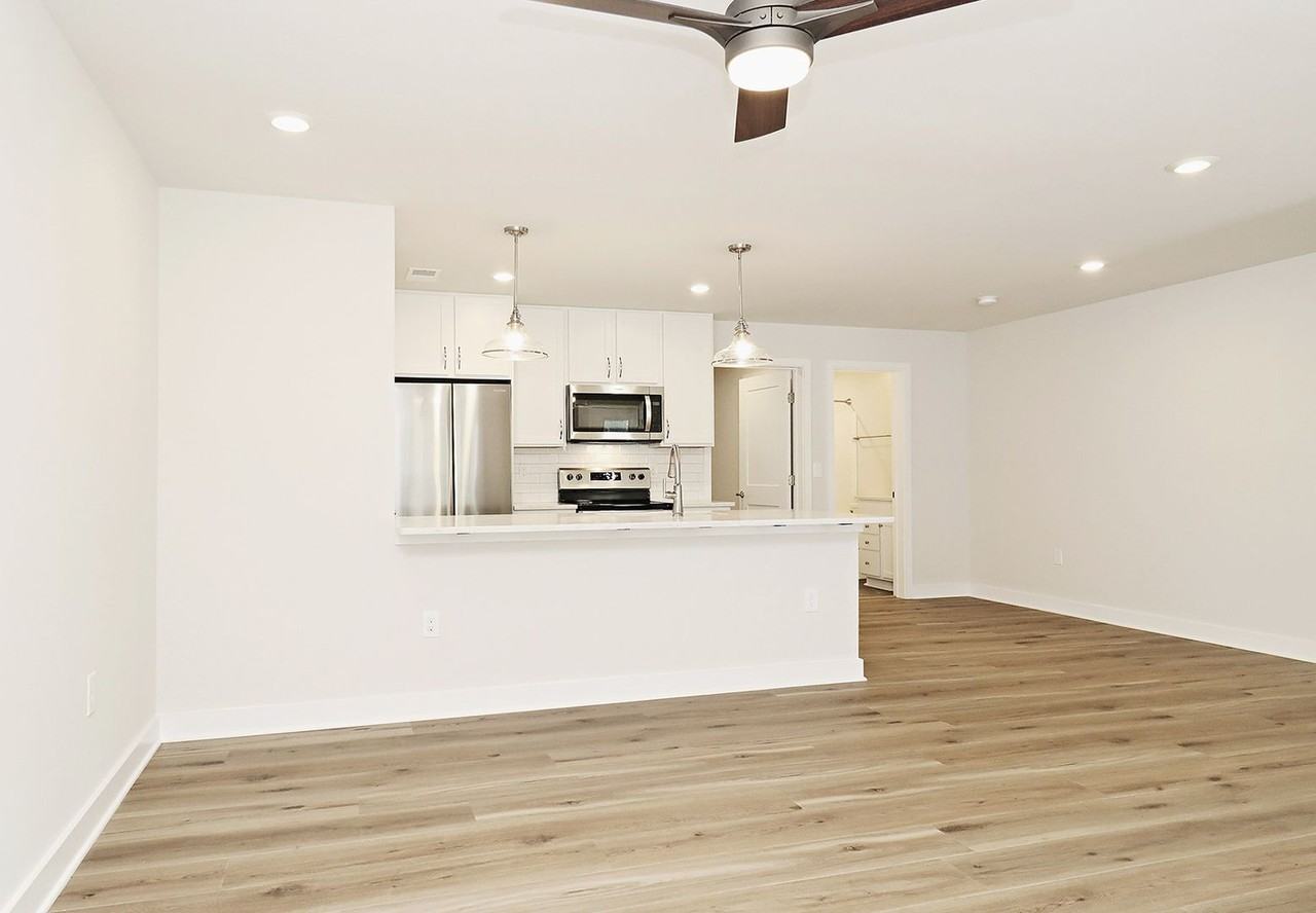 5057 Mary Jackson Ct #B - Photo 6 of 19