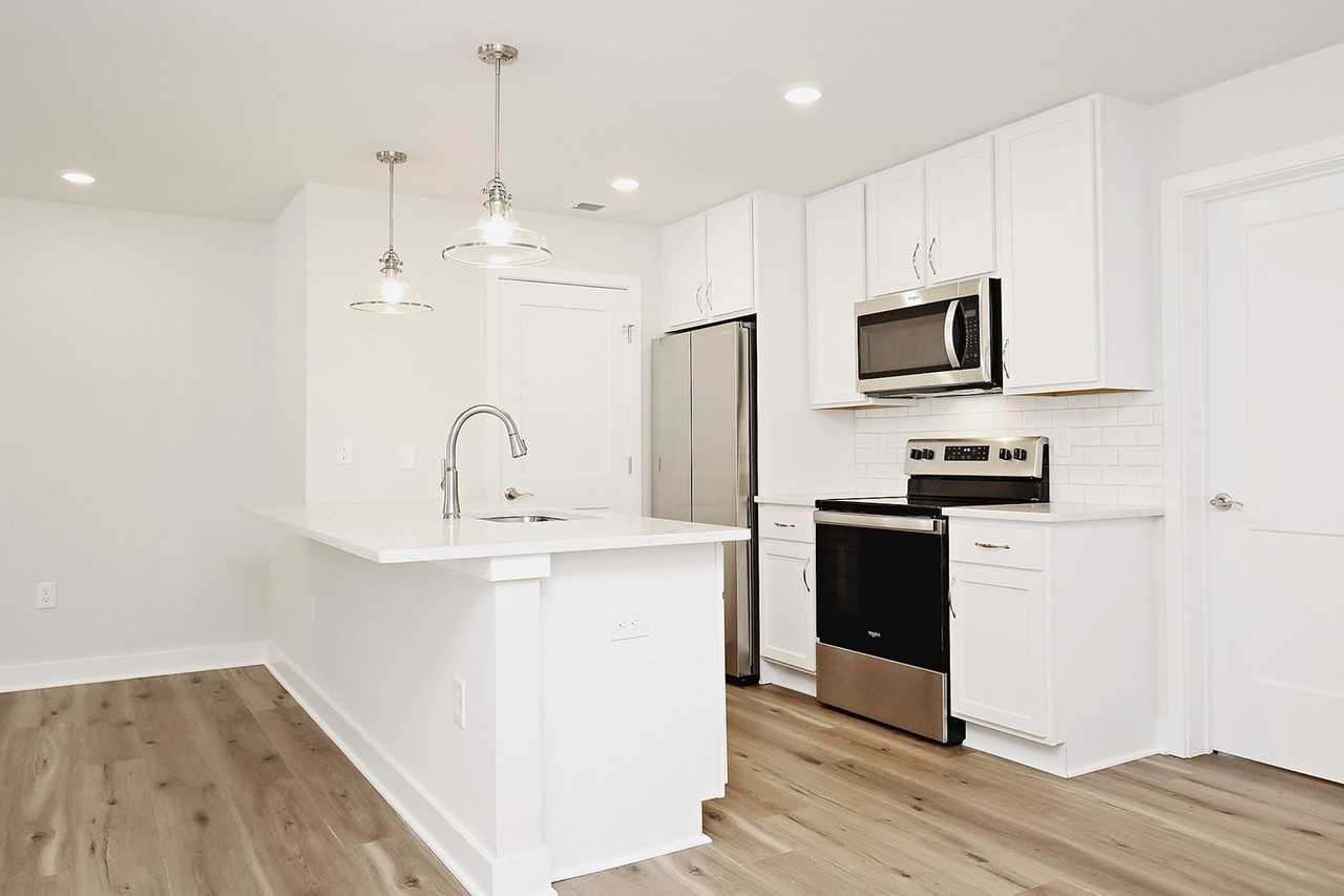 5057 Mary Jackson Ct #B - Photo 7 of 19