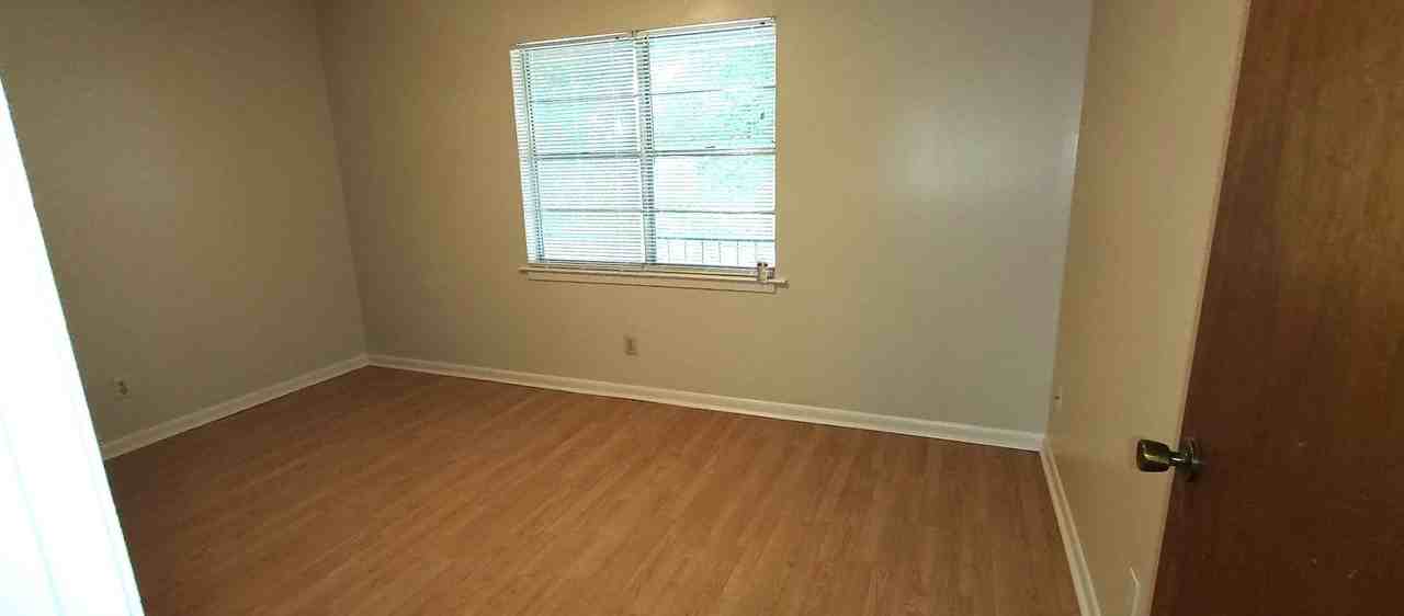 1815 Eraste Landry Rd - Photo 6 of 8