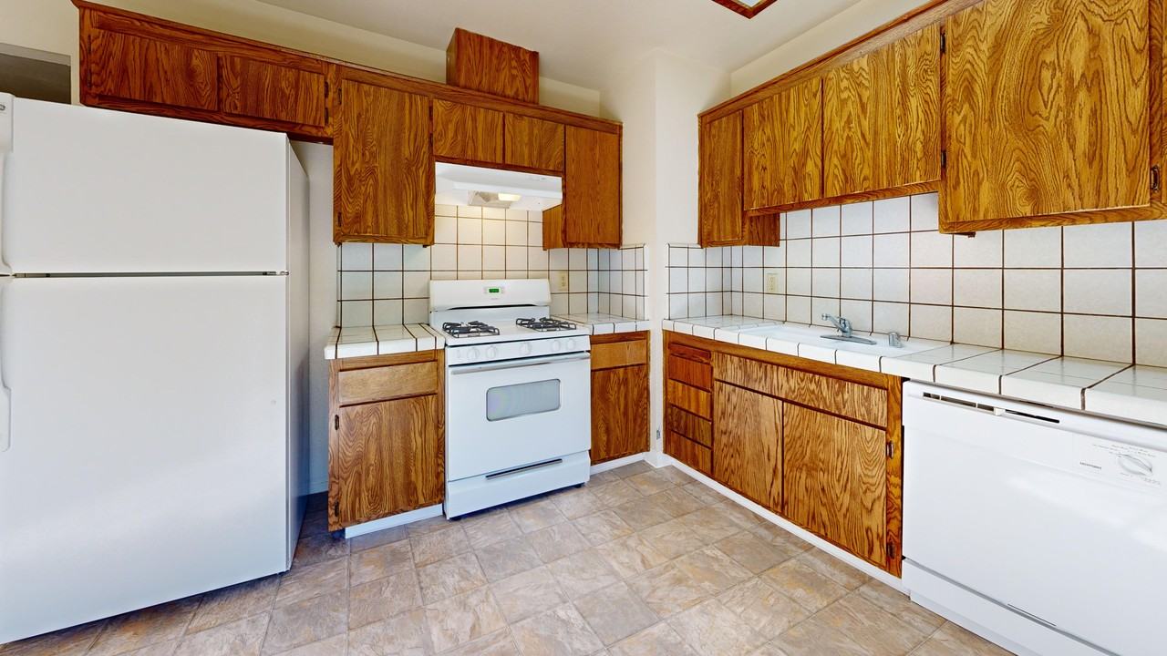 Quail Hollow One - Photo 6 of 31