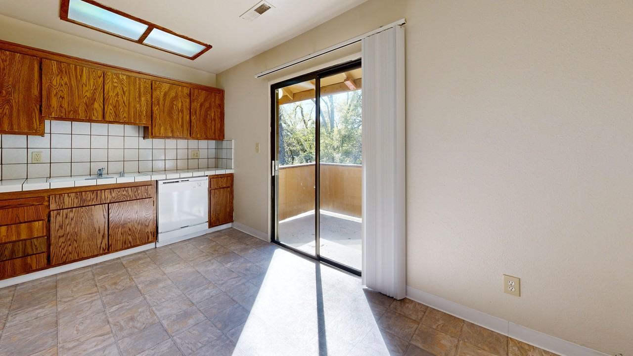 Quail Hollow One - Photo 5 of 31