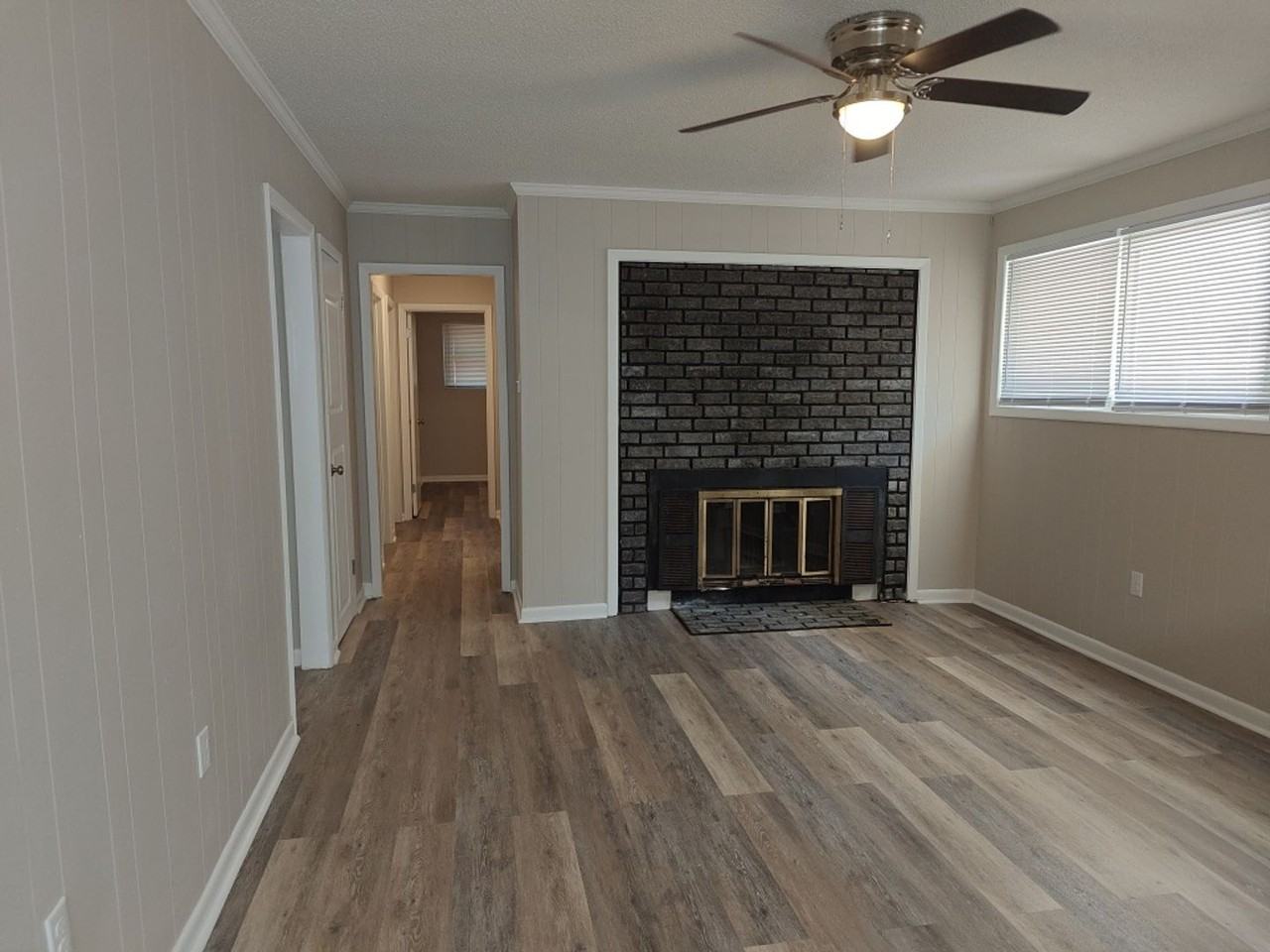 404 Kingstree Rd - Photo 6 of 13