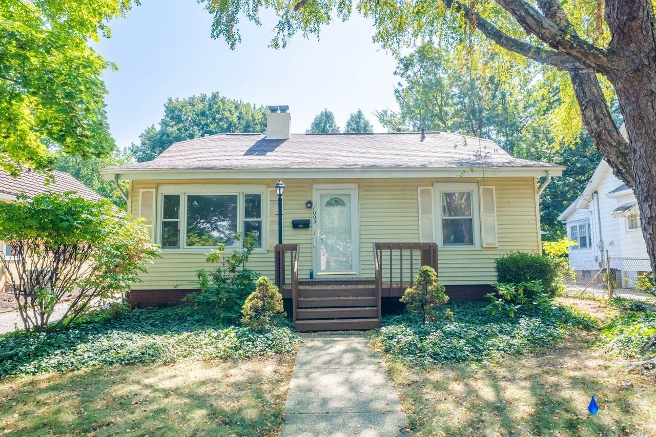 1003 W William St - Photo 3 of 24