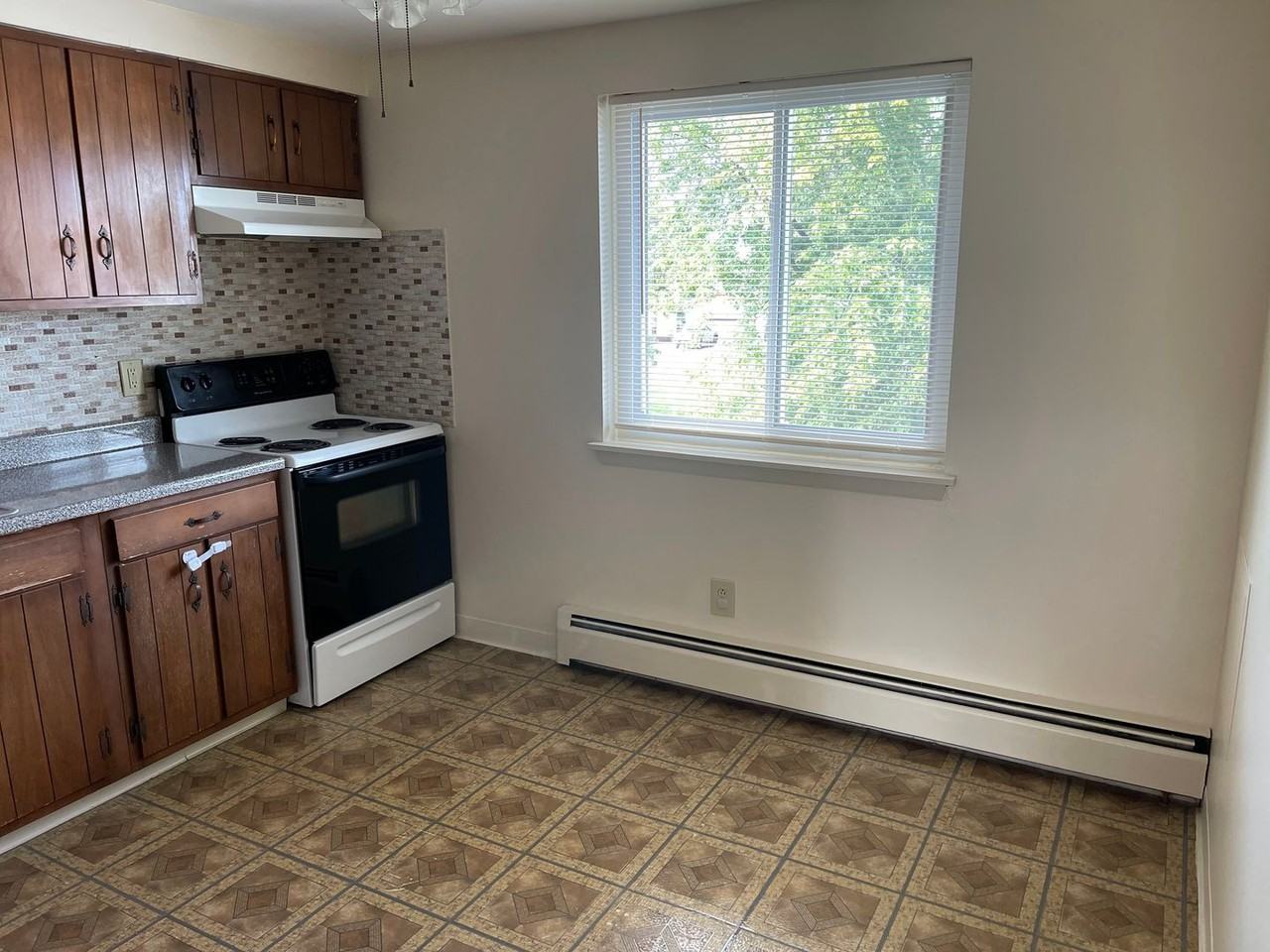 Lancer Court Apartments - Photo 3 of 15