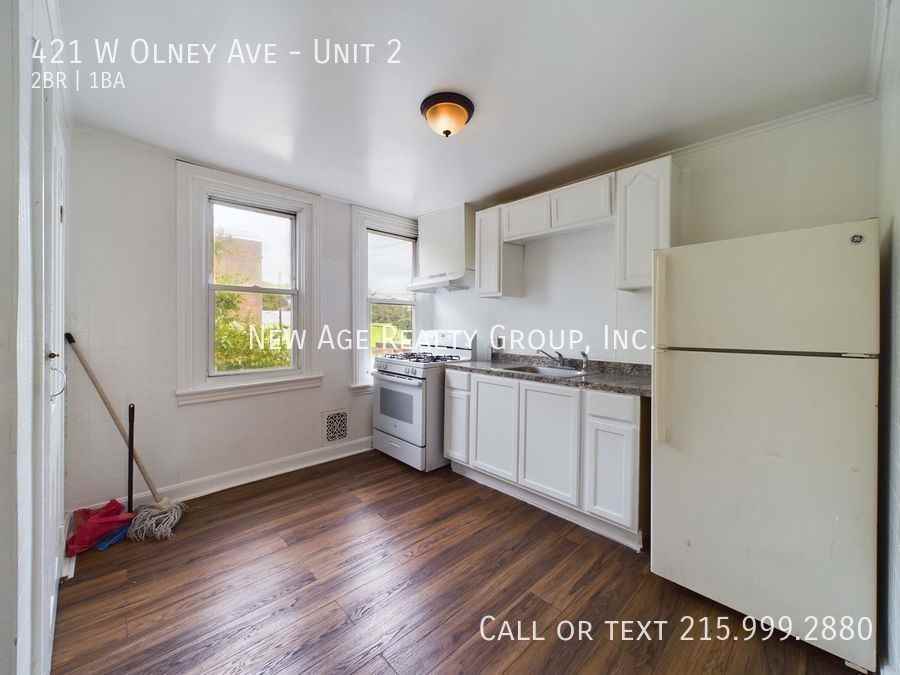 421 W Olney Ave #2 - Photo 2 of 7