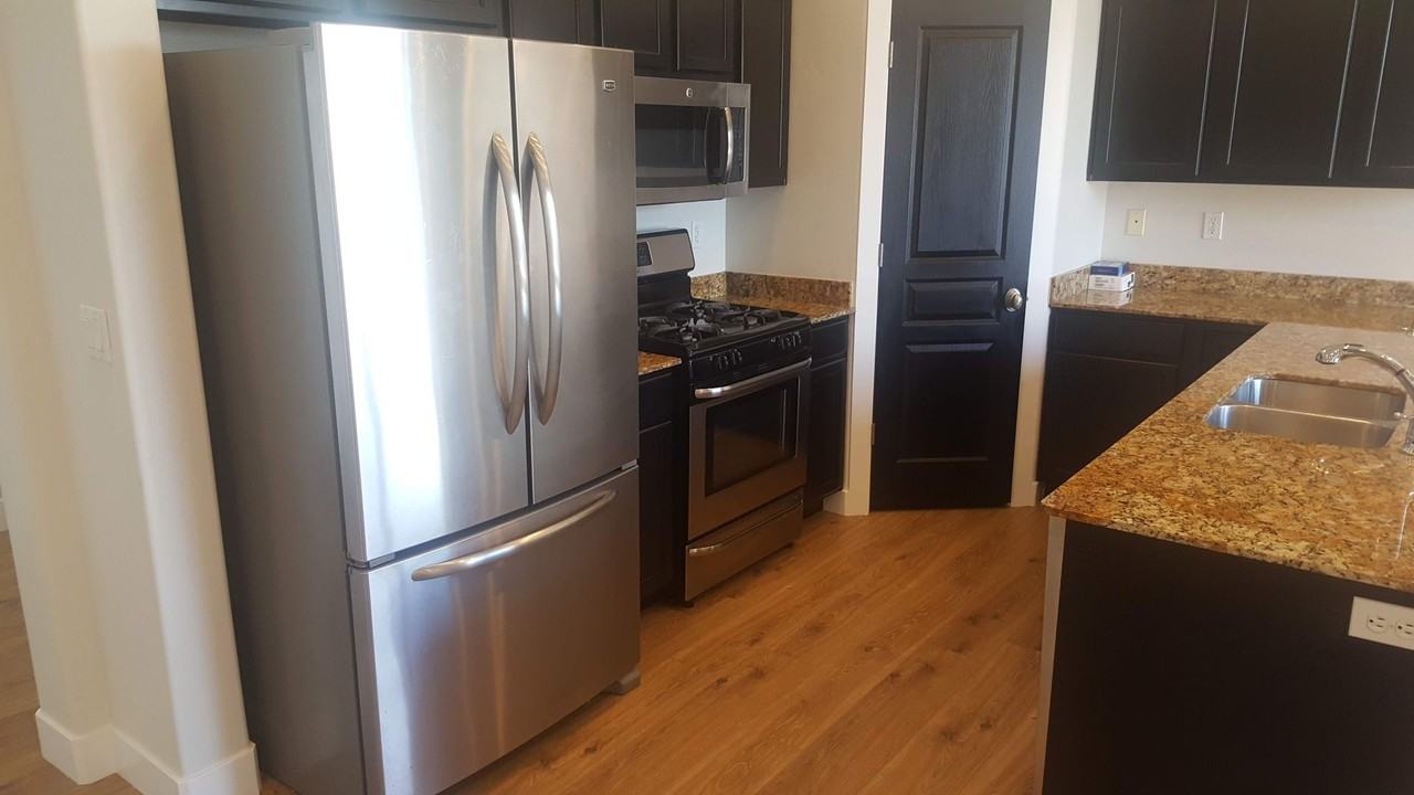 2861 W 100 S - Photo 6 of 50