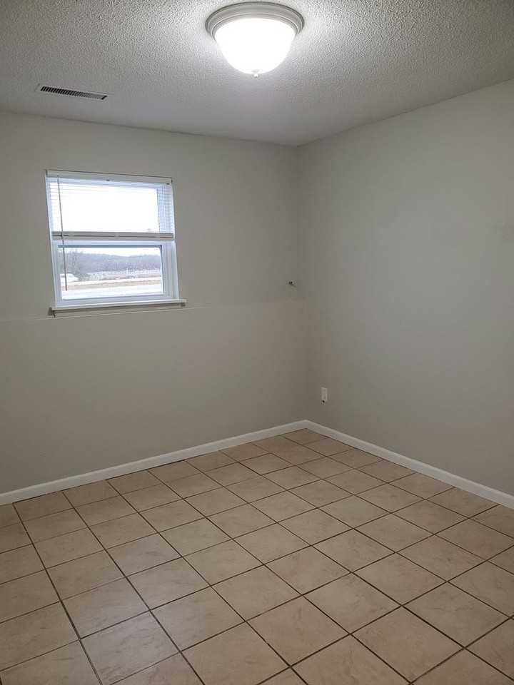 734 Demaret - Photo 2 of 6