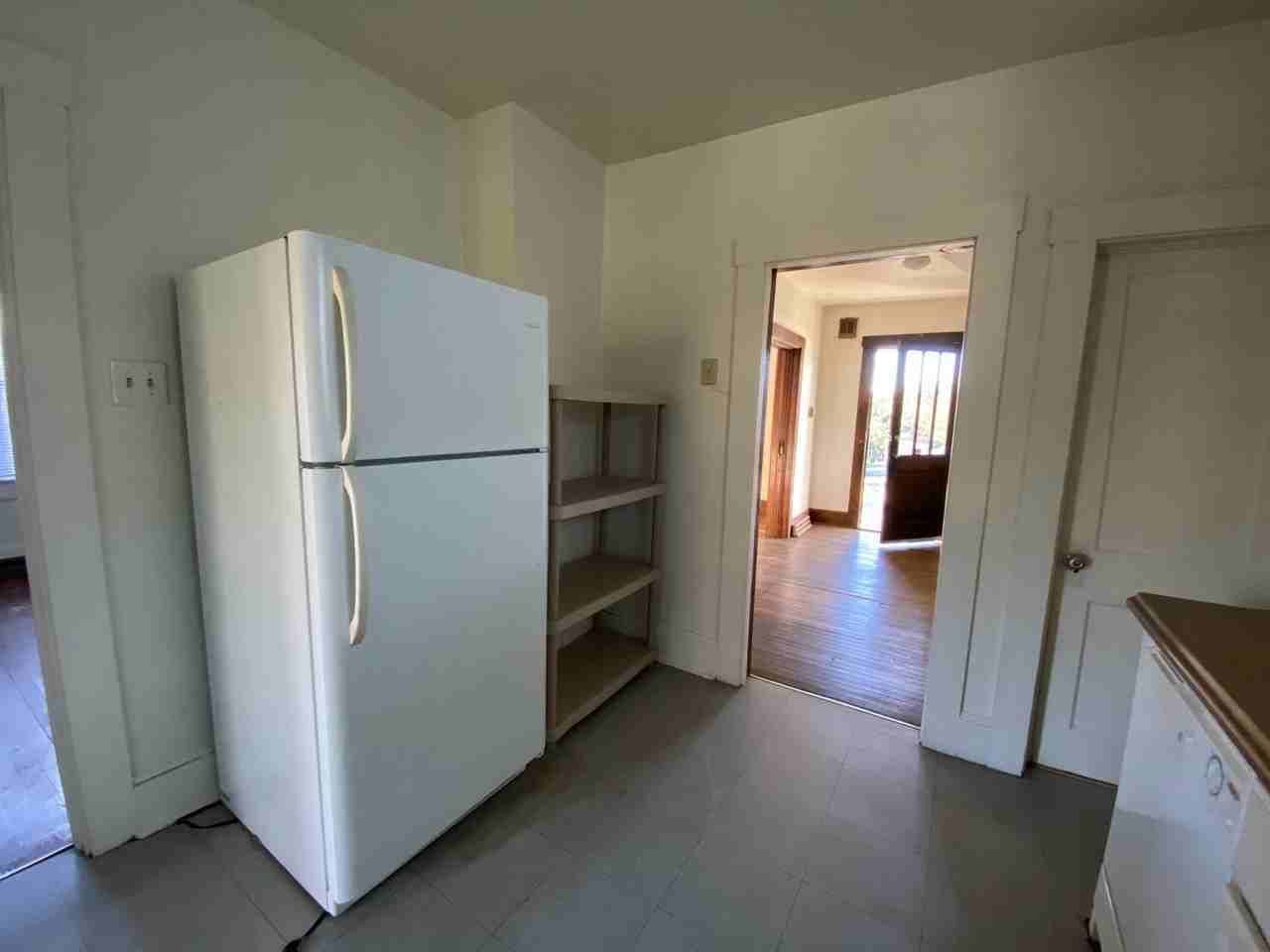 332 Old South High Street - Photo 4 of 29