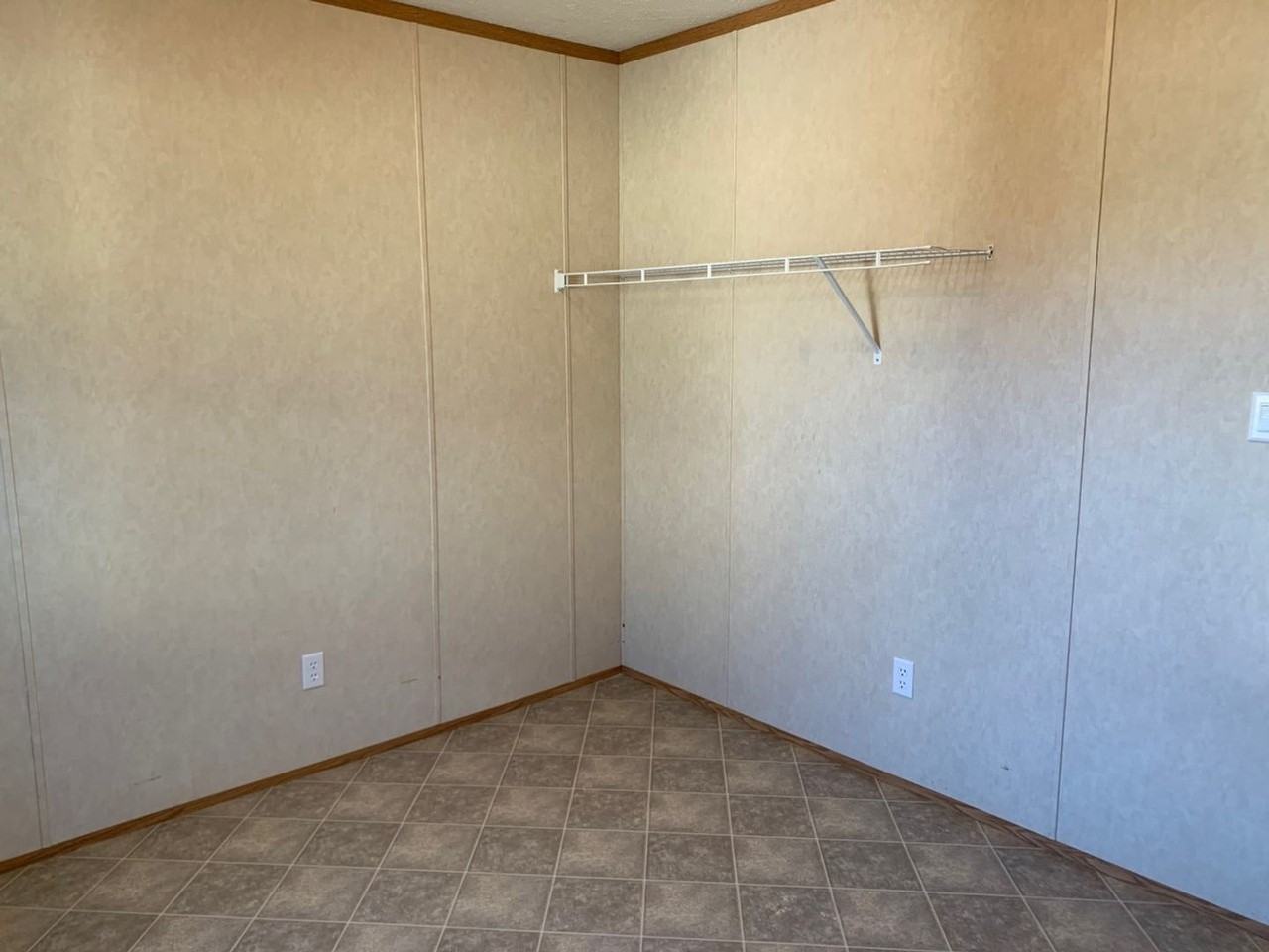 3657 Obsidian Ln - Photo 6 of 15